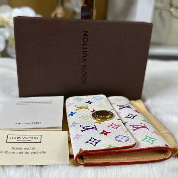 Louis Vuitton Small Wallet Card Coins Case
Porte Monnaie Cozy Multicolor - Picture 4 of 15